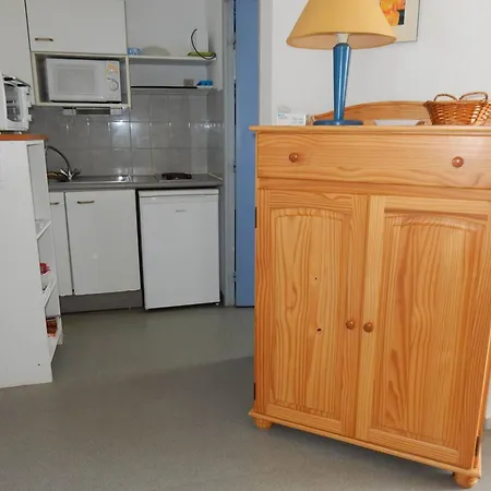 2 Pièces Pour 5 Pers Avec Piscine Et Parking Face à La - Fr-1-696-130 * Canet-en-Roussillon