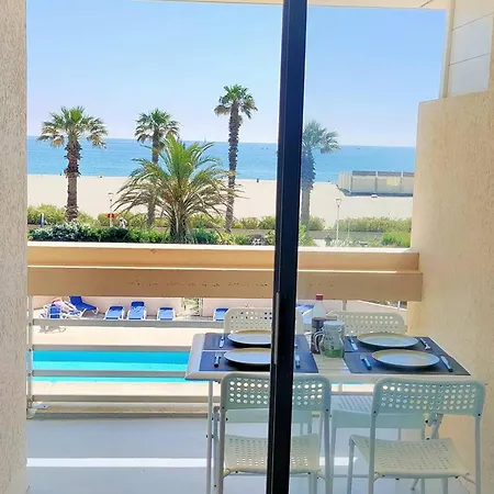 Διαμέρισμα 2 Pieces Pour 5 Pers Avec Piscine Et Parking Face A La - Fr-1-696-130