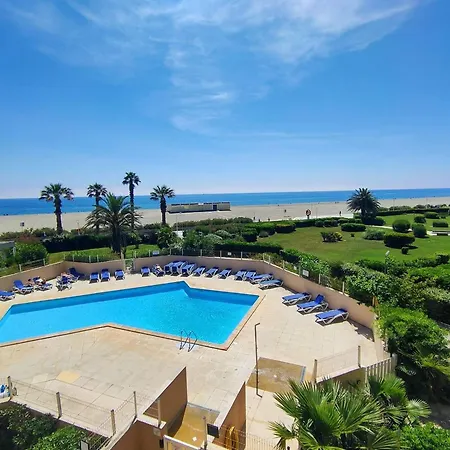 2 Pieces Pour 5 Pers Avec Piscine Et Parking Face A La - Fr-1-696-130 Διαμέρισμα *