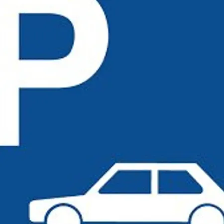 2 Pieces Pour 5 Pers Avec Piscine Et Parking Face A La - Fr-1-696-130 *