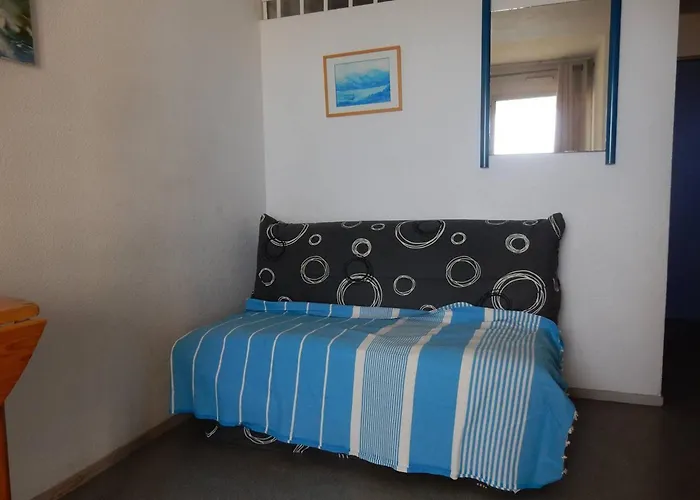 2 Pieces Pour 5 Pers Avec Piscine Et Parking Face A La - Fr-1-696-130 * Canet-en-Roussillon